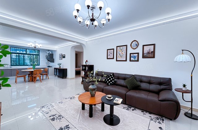 滨河花园南区！精装2楼！三叶草户型！免大税！送车储