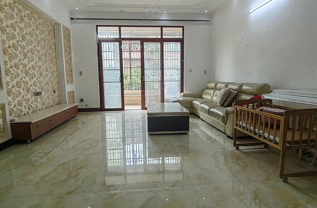 中南名苑3室2厅145.96㎡63万二手房图片