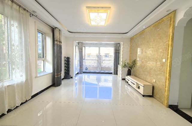 一楼带院！ 东昌路上 徒骇河 六中 御景王宅 送车储 免大税