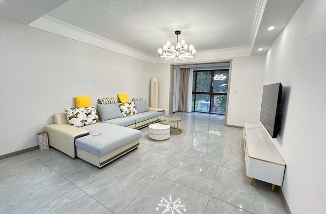 伊顿小镇4室2厅204.63㎡89.9万二手房图片