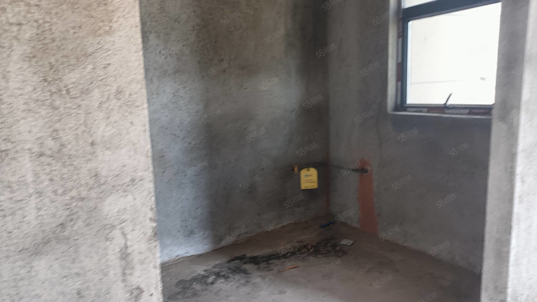 滨江学苑3室2厅2卫121㎡南北79.8万