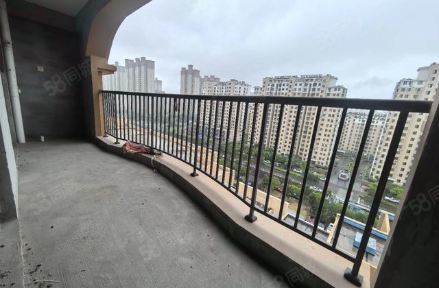 紫金壹号5室2厅145.9㎡99.6万二手房图片