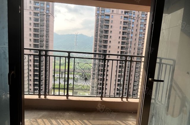 恒大云锦华庭3室2厅109.2㎡55万二手房图片