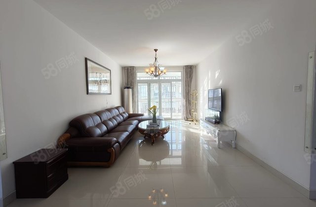 万达附近 六层电梯洋房 外加40多平车库  双卫双阳台