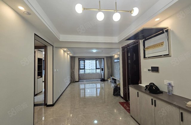 文轩实验旁 九州新城三叶草户型 一梯一户 免大税 送车储