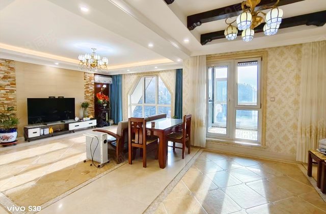 万科惠斯勒小镇3室2厅131.9㎡88万二手房图片