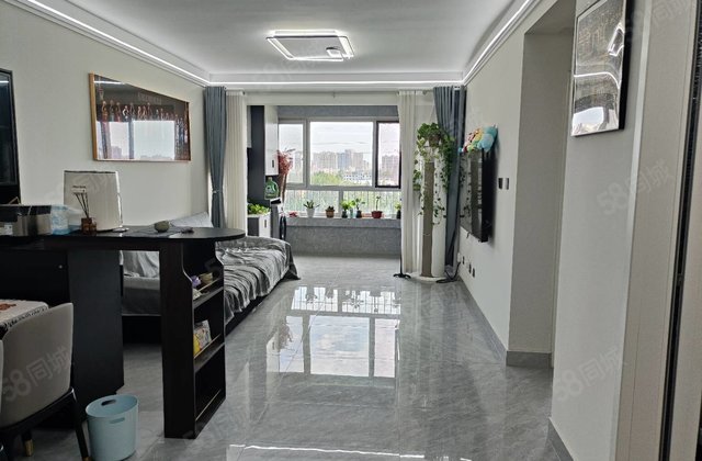 精装三室 全屋定制 三室两厅 送车位储藏室