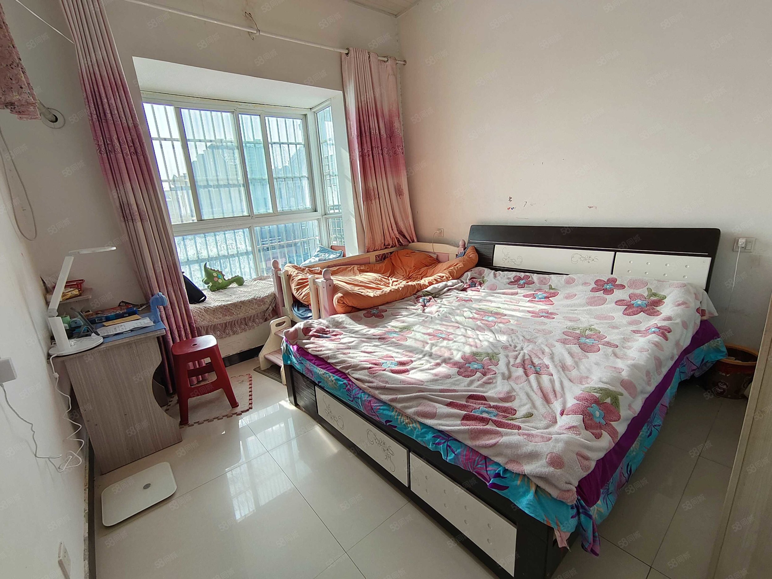 盛祥凤凰城3室1厅1卫92.18㎡南北25万