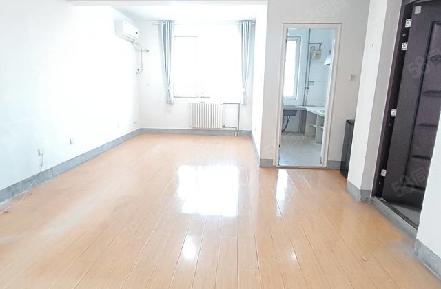 火车站    铁路安民电梯房 可隔3室53.6万 有钥匙