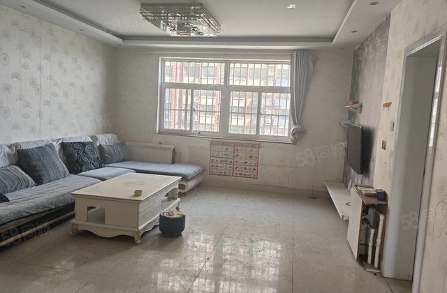 房源电梯三室免大税带储藏室