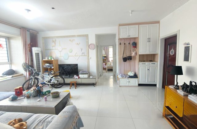 二中附近，东边户，好楼层，带储藏室免大税好停车，免大税