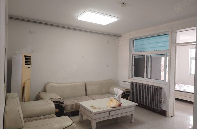 东昌中学本部 小区停车方便 两室带储 诚心出售