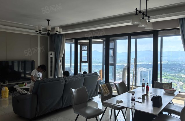 观岭翡翠湾4室1厅141.05㎡95万二手房图片