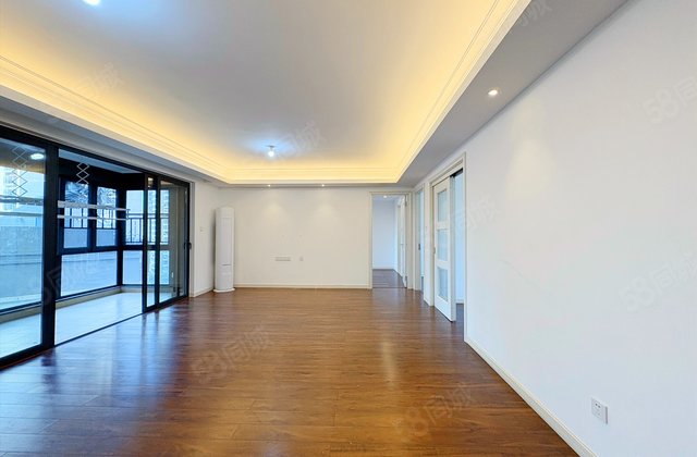 万科魅力之城4室2厅127.02㎡150万二手房图片