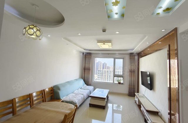 东苑 昌润莲城瑞荷园 满五  带储随时看房 精装三室两卫