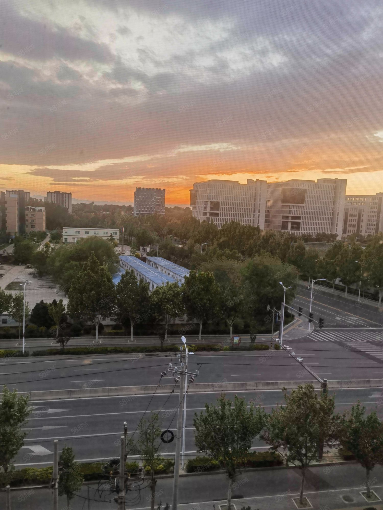 馬可匯1室1廳1衛(wèi)90.02㎡南120萬