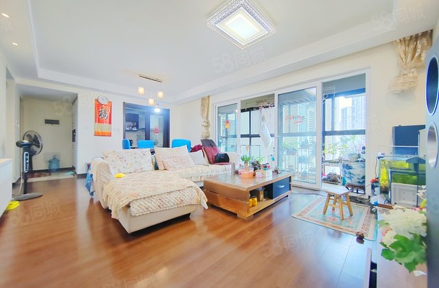 万科城4室2厅114㎡155万二手房图片