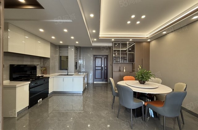 中城华府3室2厅121㎡48.6万二手房图片