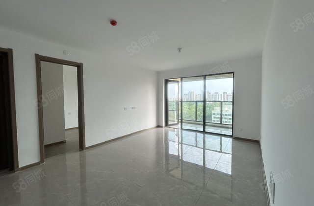 城市玖玺北区 带车位地下室 标准三叶草 中间楼层