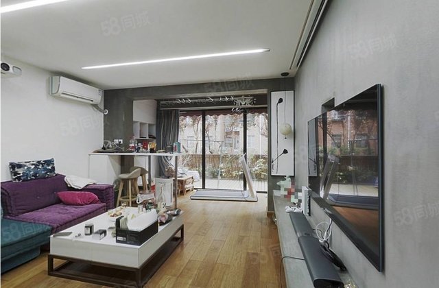 徐汇滨江双南双天井,使用面积超多,房东急需换房,只等有缘人!