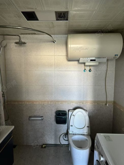 红旗建工一号楼2室1厅1卫80㎡南北23万