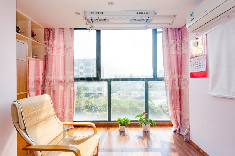 巨峰家苑1768弄商圈成熟临地铁交通便捷精装好房