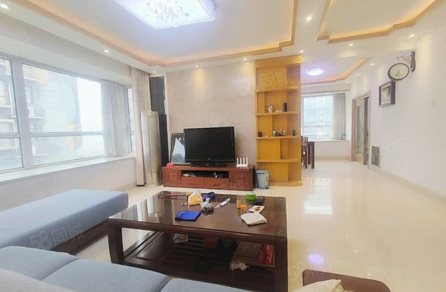 急售月亮湾 4室2厅2卫 精装 报价140来万 带车位储藏室