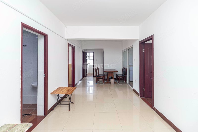 地铁口象峰新苑居家大四房电梯高层前后无遮挡