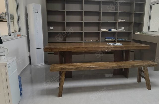 东关   文轩中学 精装三室两厅 医院家属院地暖房 停车方便