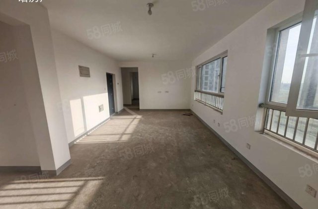 民生凤凰城5号院，新房未住，  楼层，边户，房东急售