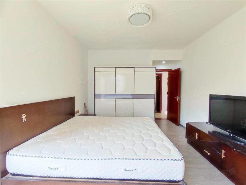 中间楼层 有电梯 装修好 交通便利,新世纪星城(一二期)-东莞58同城