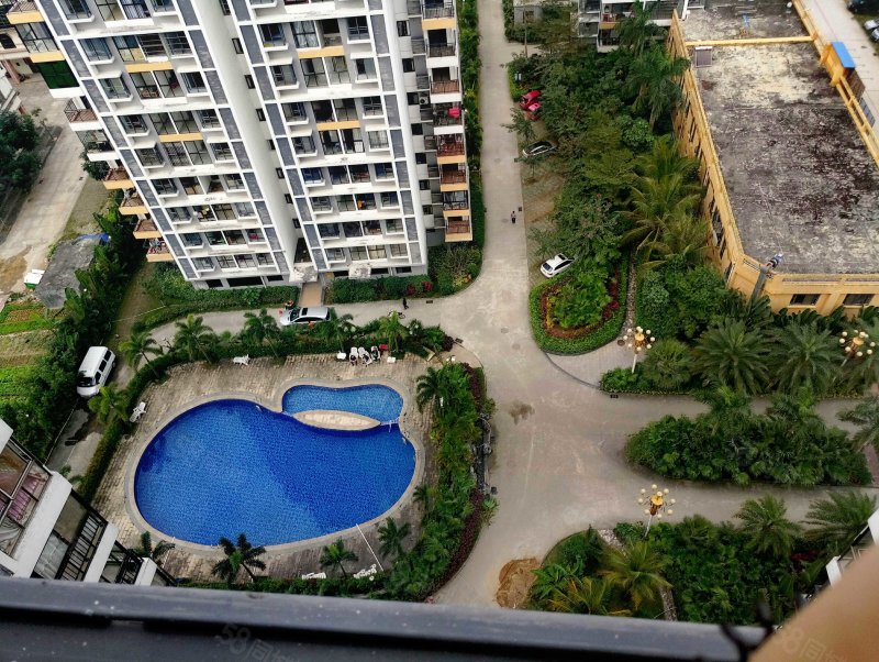 水晶公园3室1厅1卫86.82㎡南55万