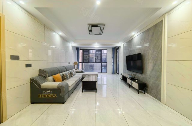 东方红郡香樟园3室2厅118㎡53.8万二手房图片