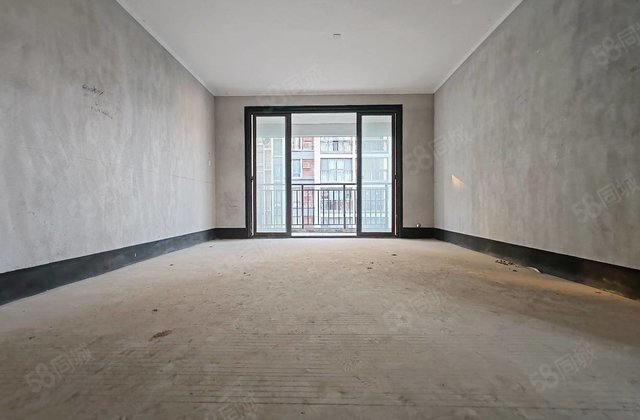 江与城4室2厅114.32㎡92万二手房图片