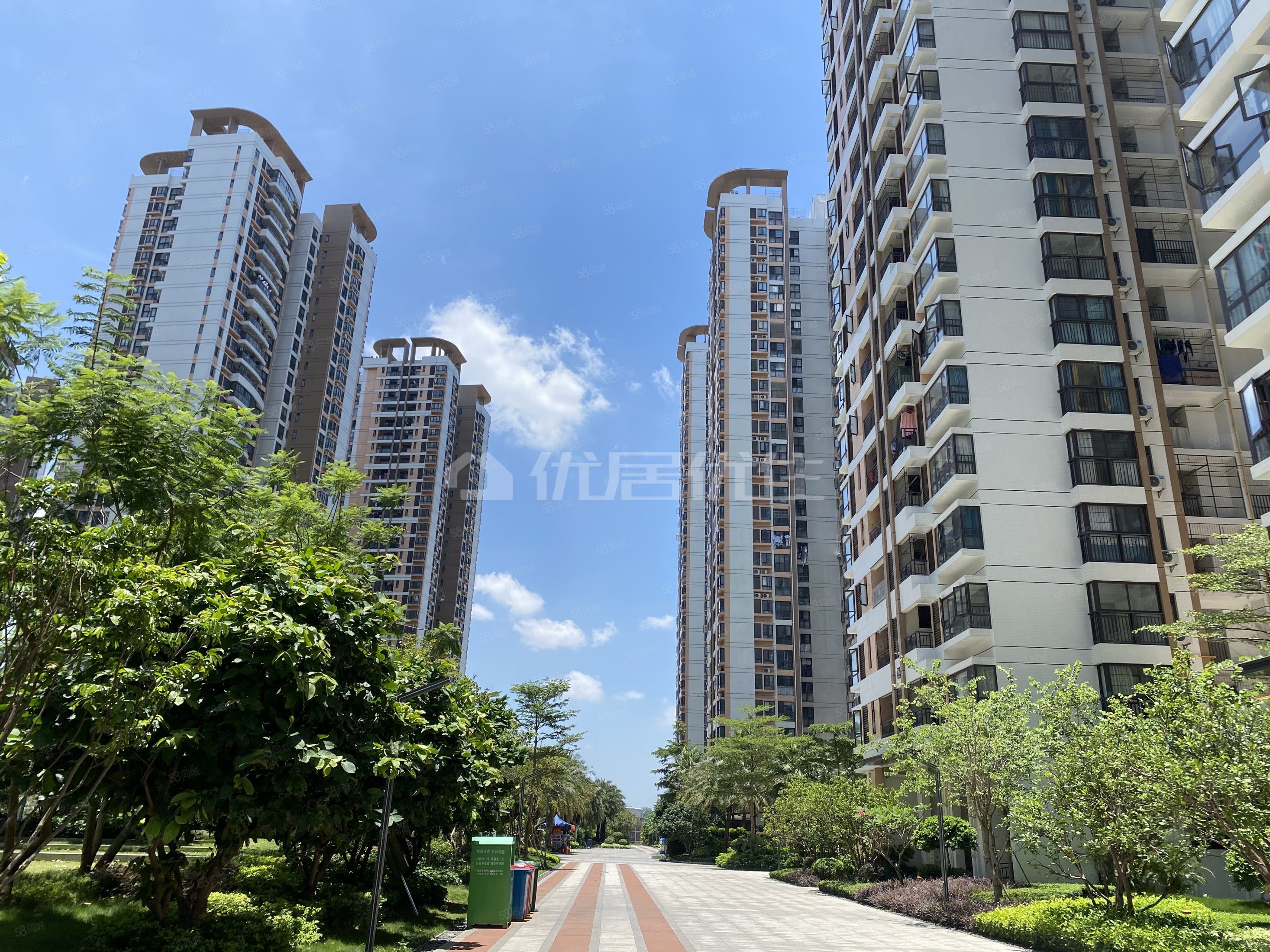 急售骋望珺玺精装修三房送部分家私