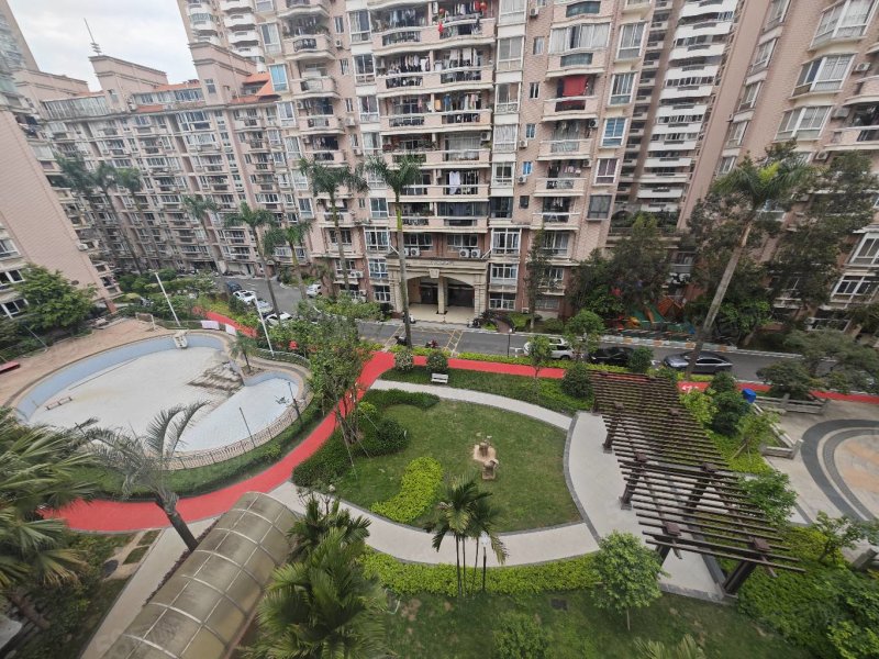 阳光城大平层毛坯5房4阳台花园社区停车方便近距离接送二附延安