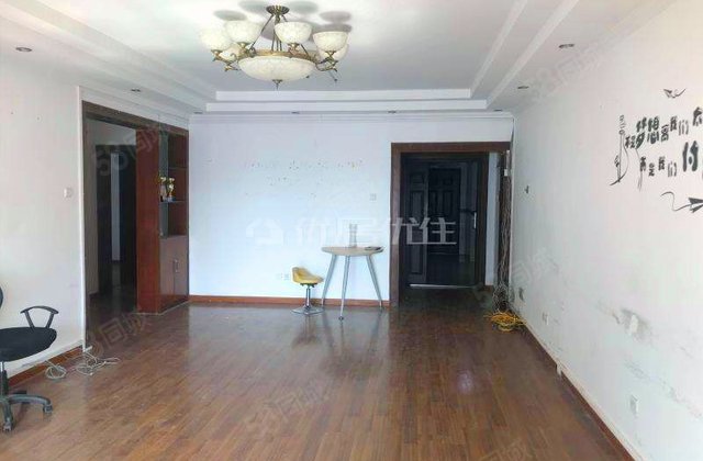 铭湖经典3室2厅126.56㎡135万二手房图片