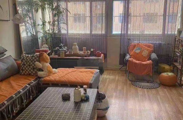 文轩中学 柳园小区北区 2楼 三室 免大税 急售可按揭