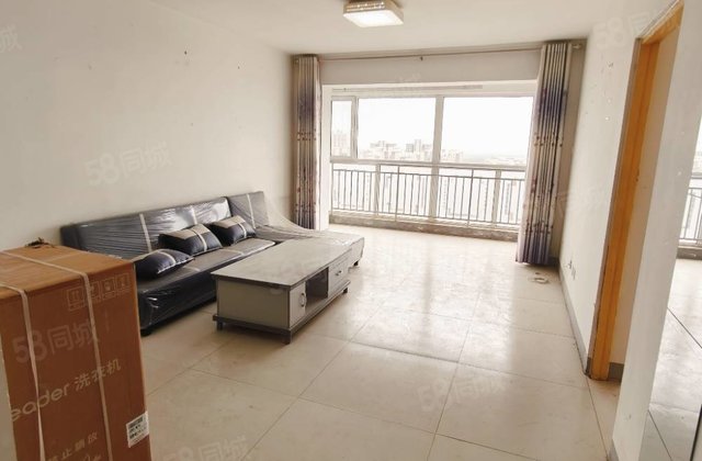 文轩，外国语，新东方龙湾，采光充足，带储藏室，免