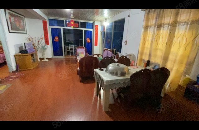 中山路57-61号小区3室1厅120㎡42.9万二手房图片