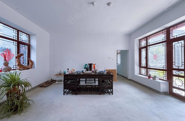 急售东昌湖旁东昌  别墅一至三层送大院子送车库