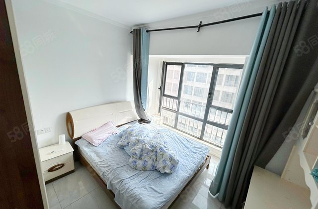 糖果house3室1厅100.39㎡99.5万二手房图片