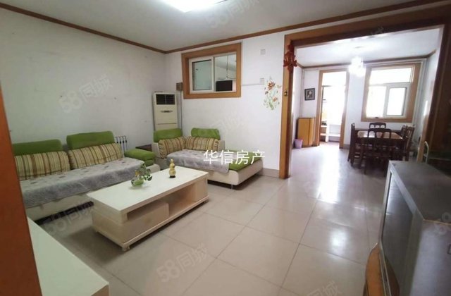 振兴路东昌分校，大三室111平53.8万，步梯4楼