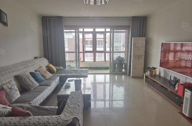 东昌湖边  好房，四室两厅两卫，带地下室免大税