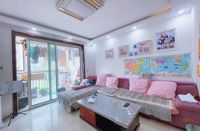 环境优美 带电梯 南北通透 医疗配套成熟 刚需小三居