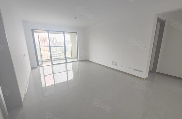 急售聊大体育馆    玖玺北区新房未住三室两厅带车储随时看房