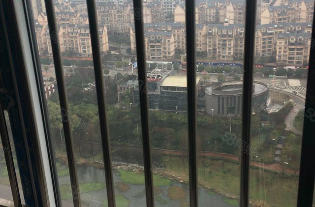 麒龙香岸美域4室2厅144.3㎡68.8万二手房图片