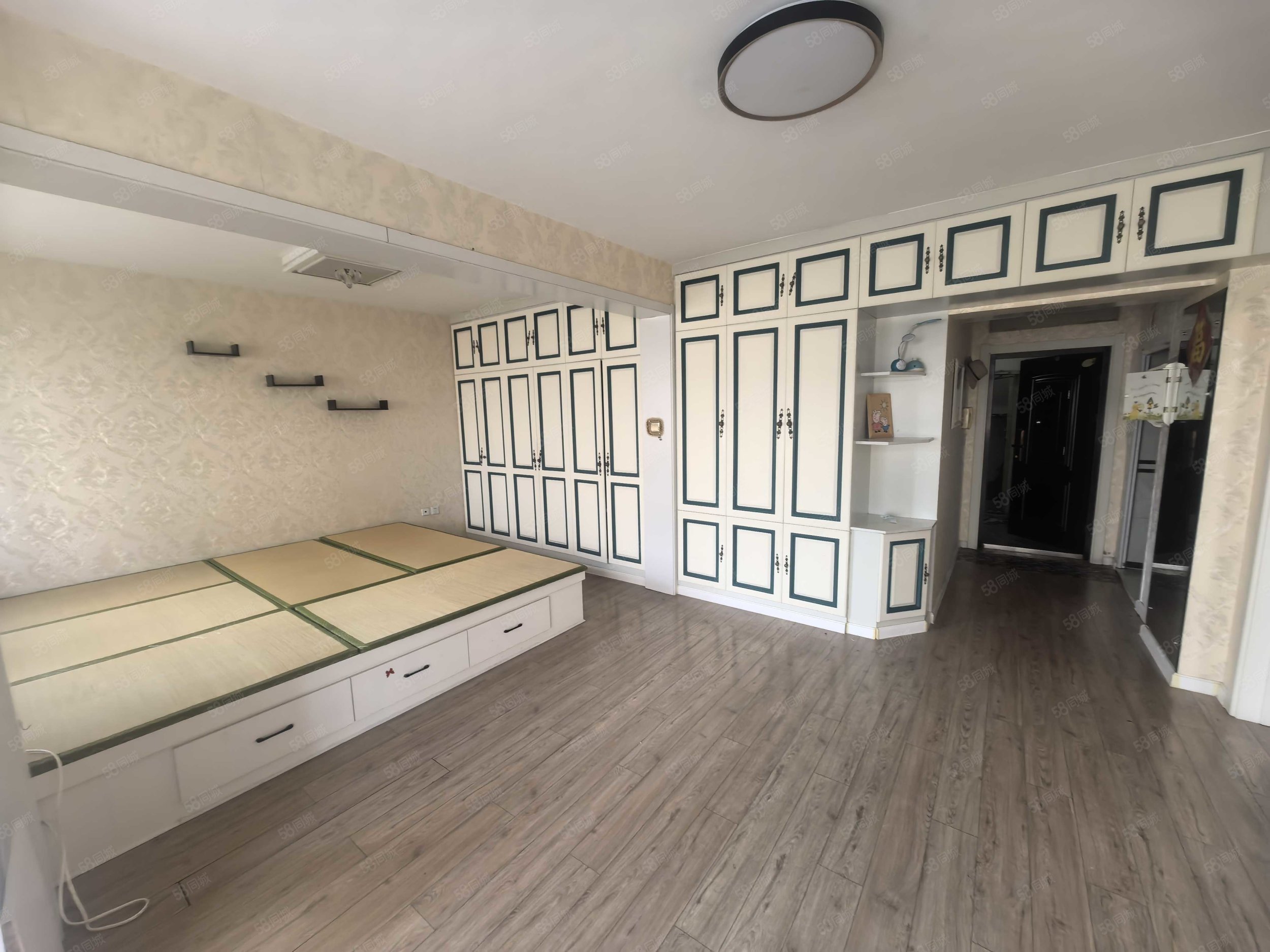 东盛大厦2室1厅1卫70.61㎡南30万