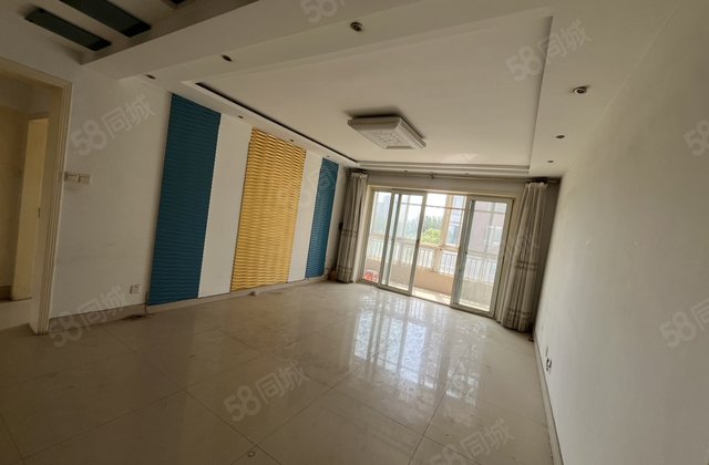 急售市中心中通时代三室两厅两卫三叶草户型南北通透单价6000