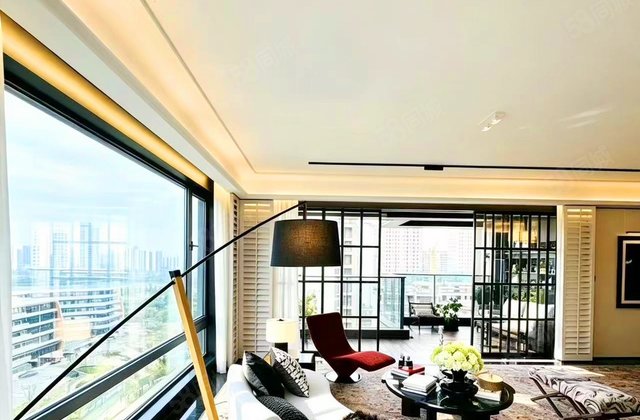 顶峰水岸汇景1C区4室1厅147㎡295万二手房图片